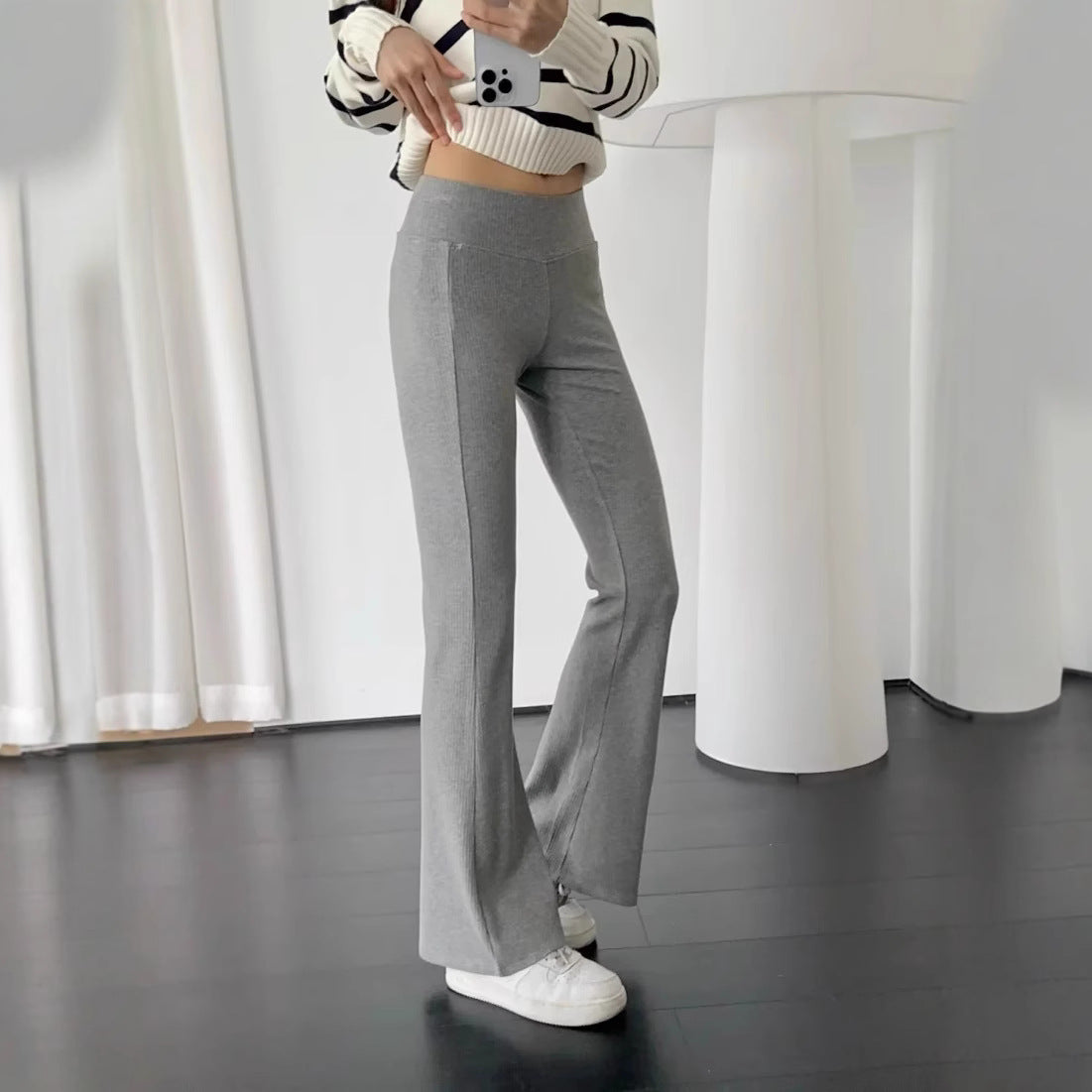Pantalon évasé en maille