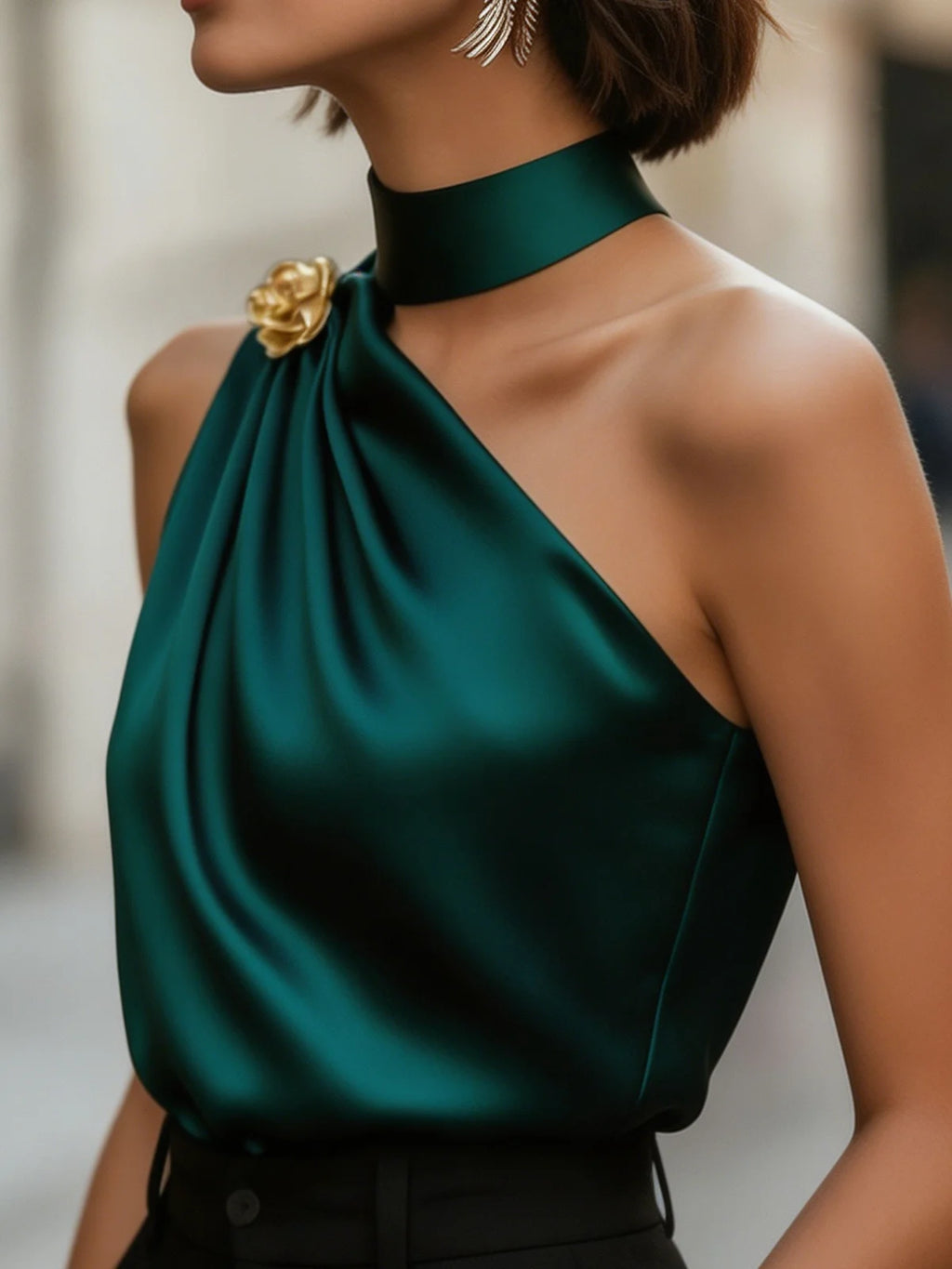 Top satiné asymétrique