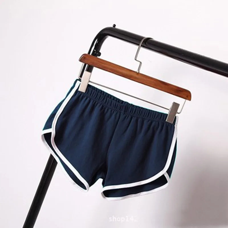 Short de sport fendu