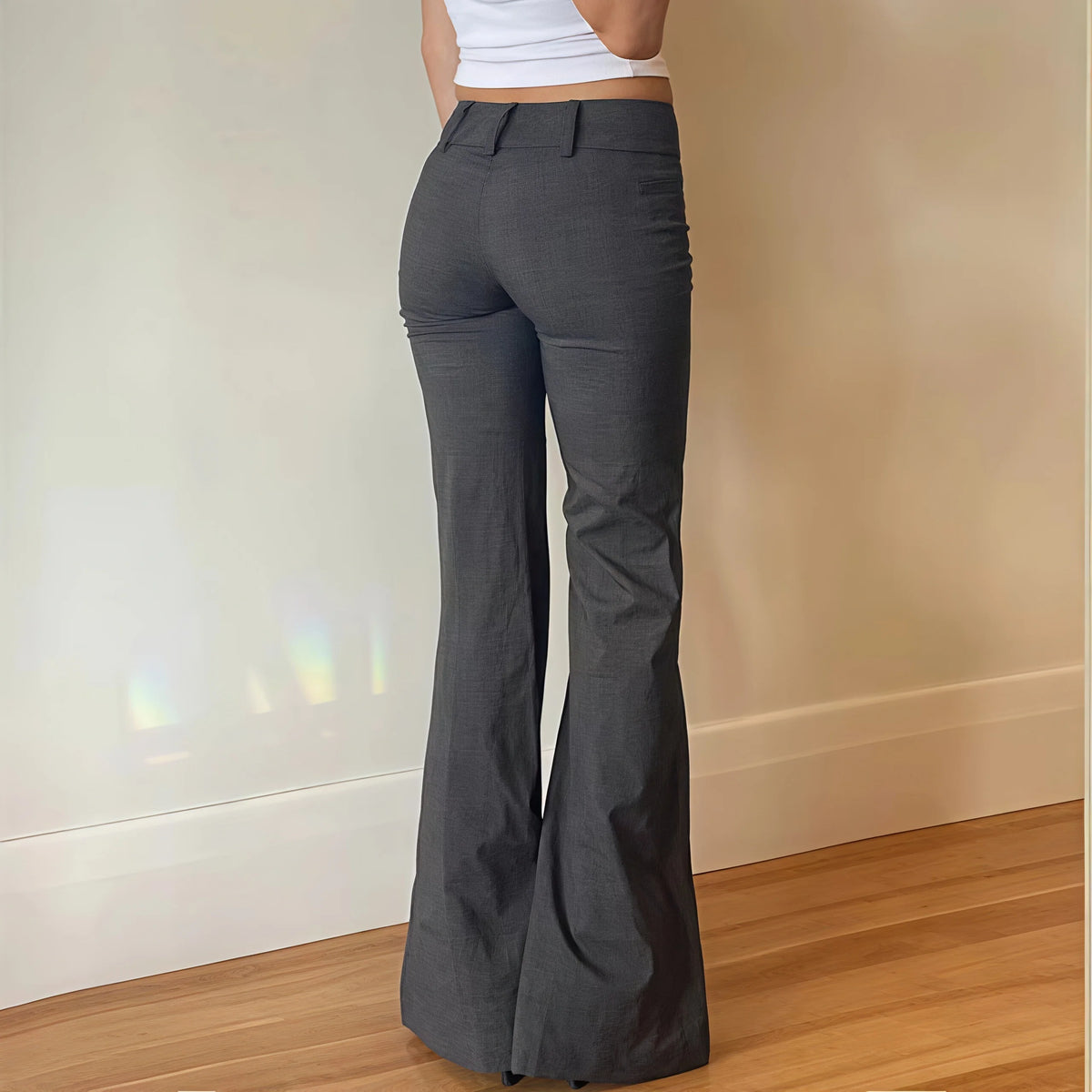 Pantalon évasé gris froncé
