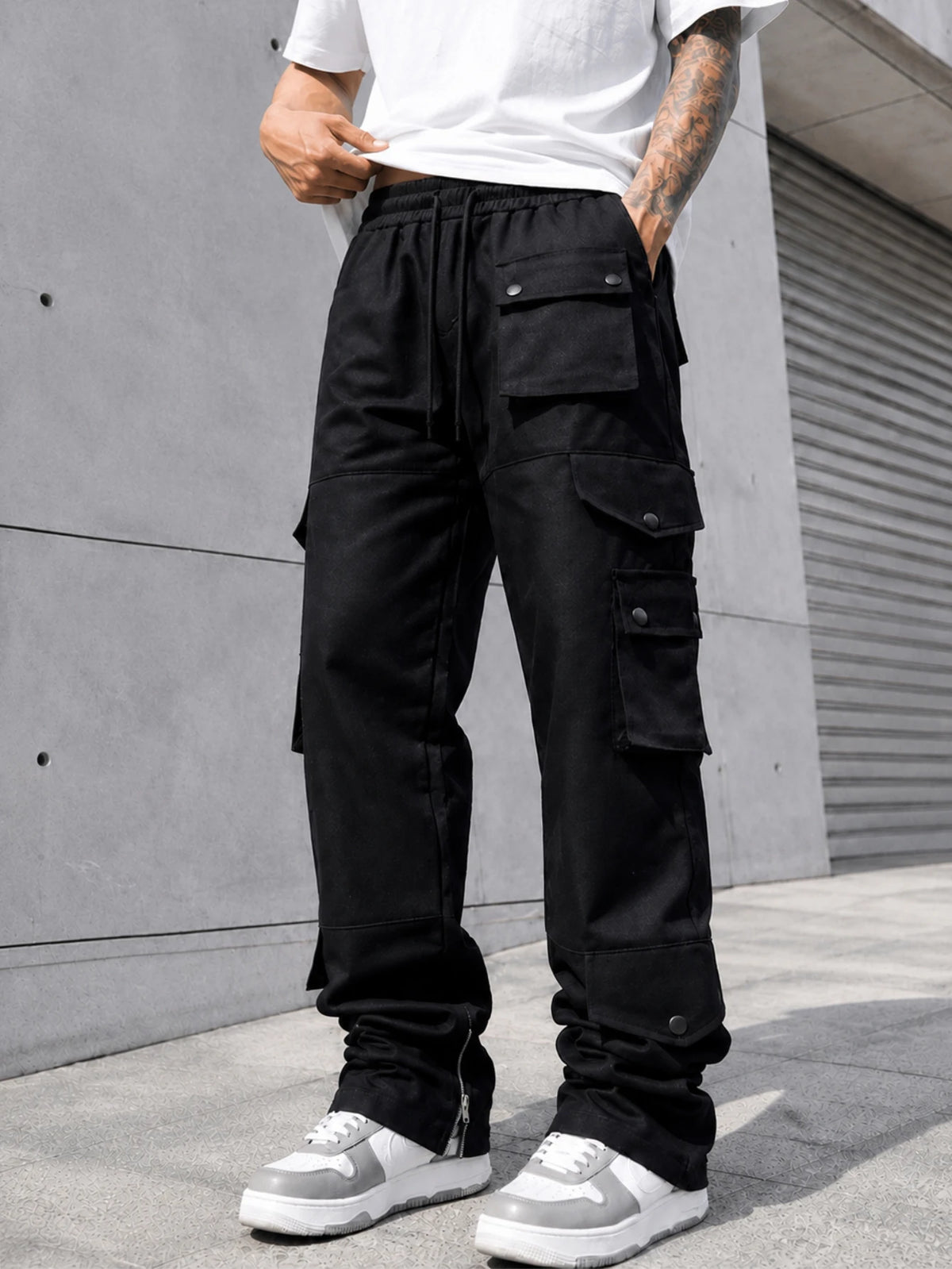 Pantalon cargo noir zippé