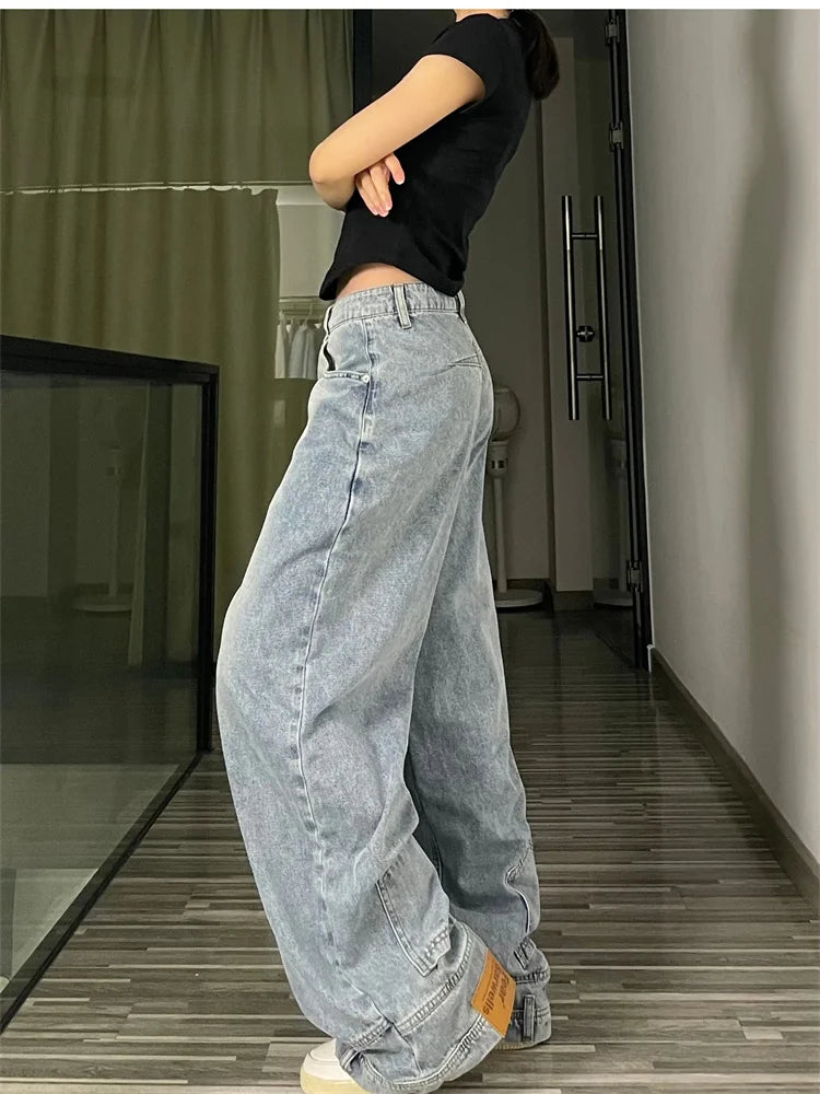 Jean large bleu à empiècements