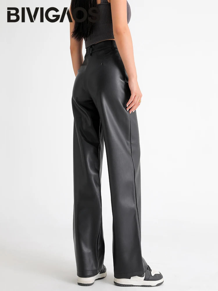 Pantalon droit effet cuir