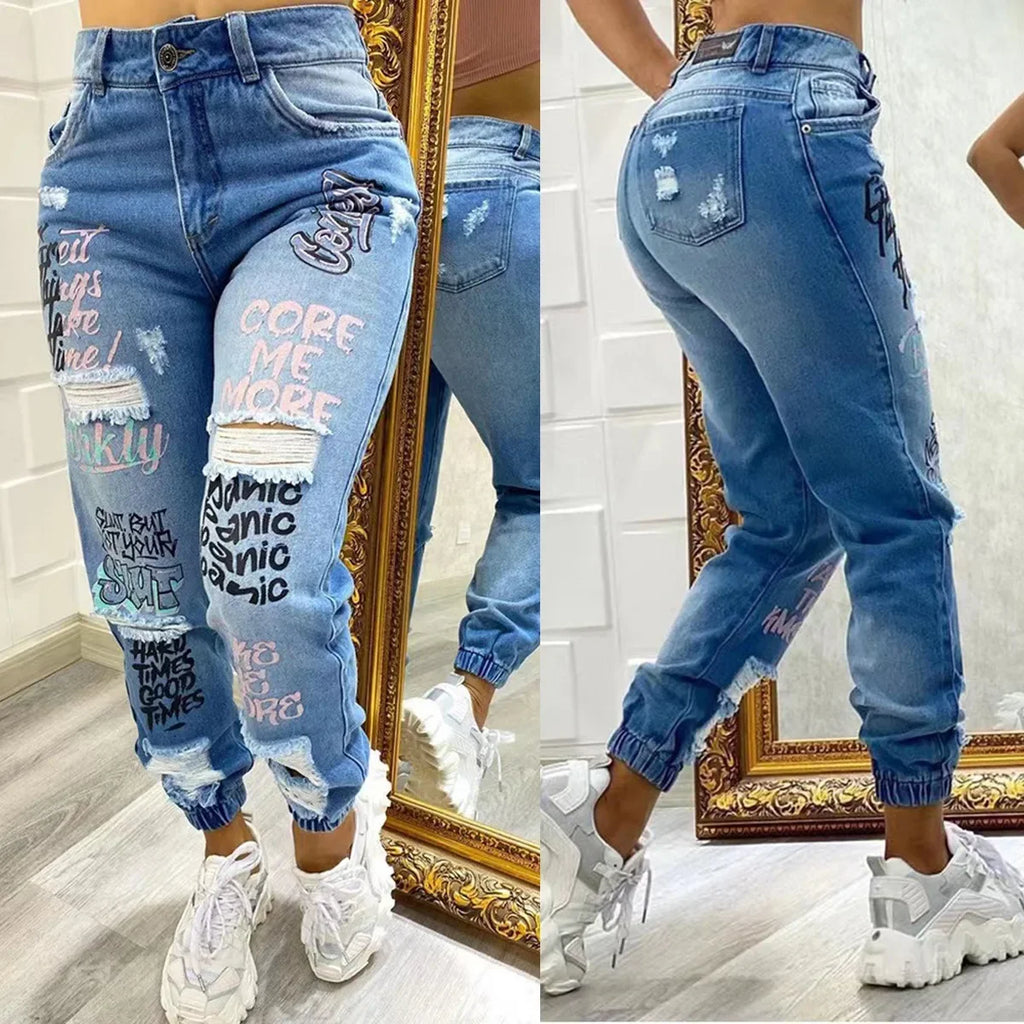 Jean bleu à appliqués