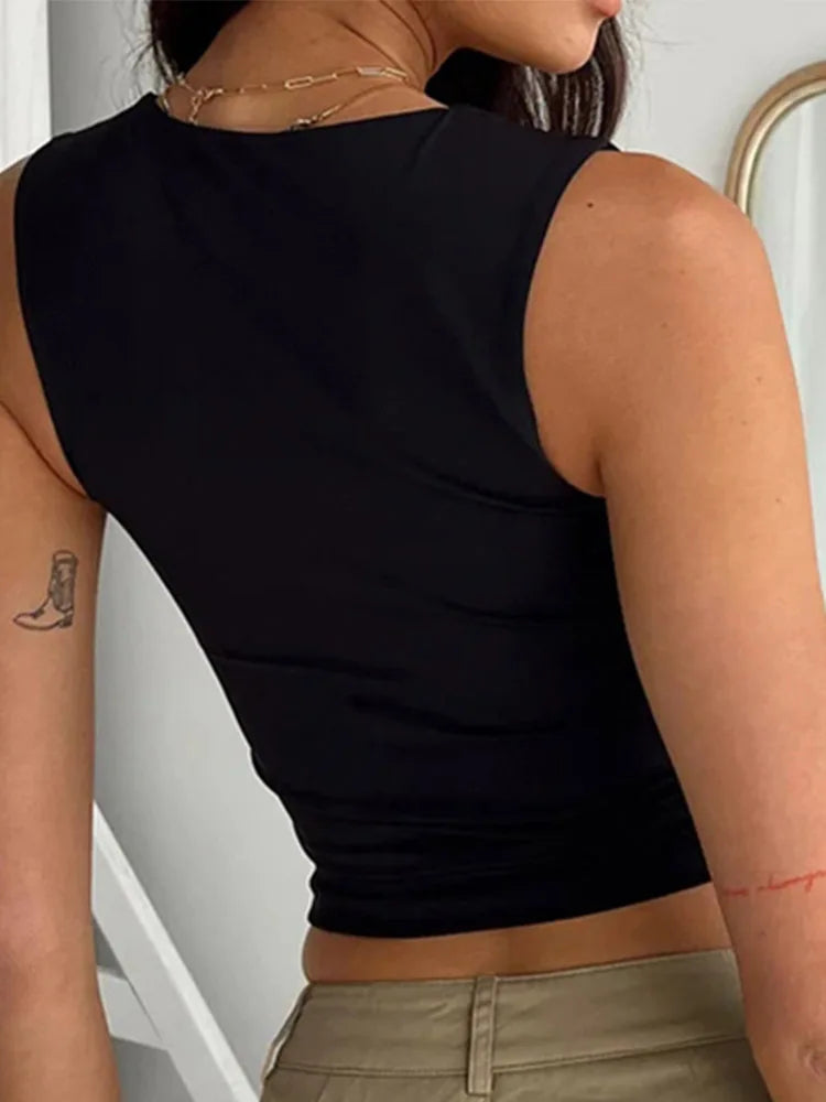 Crop top noir à col montant