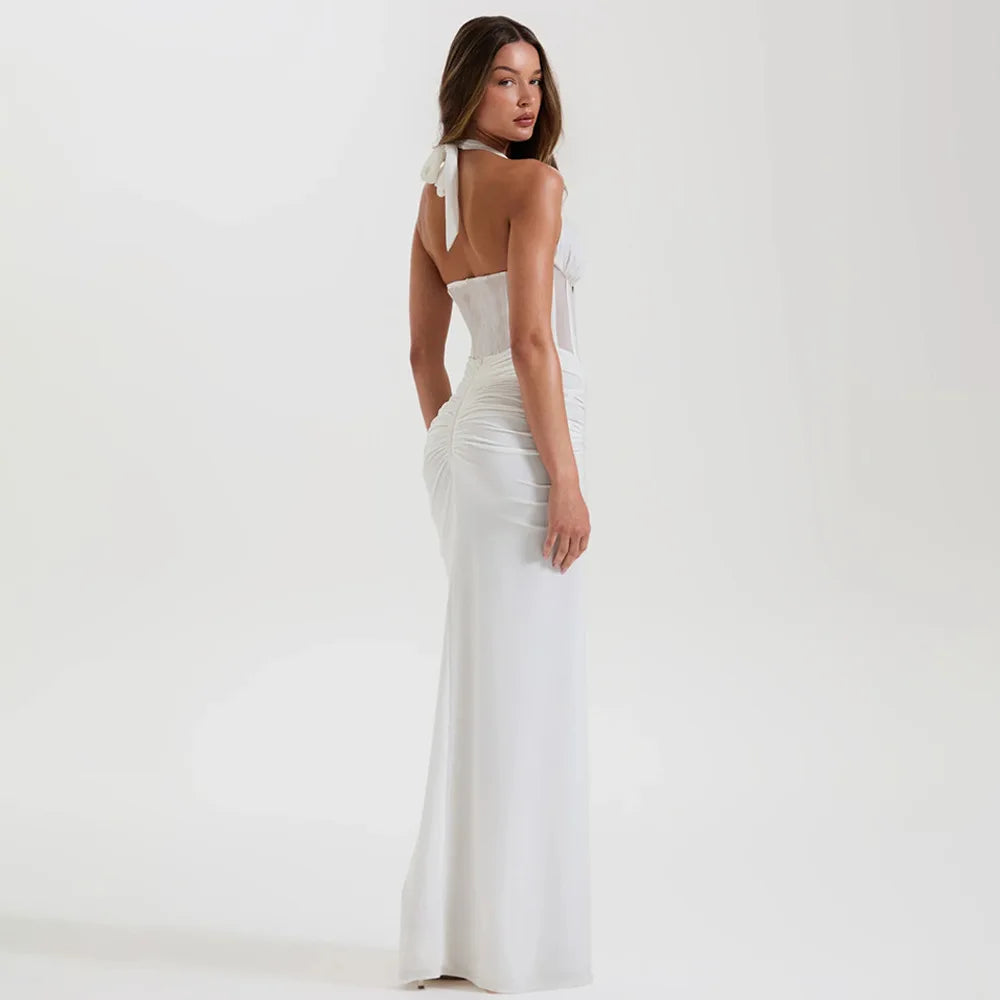 Robe longue froncée dos nu