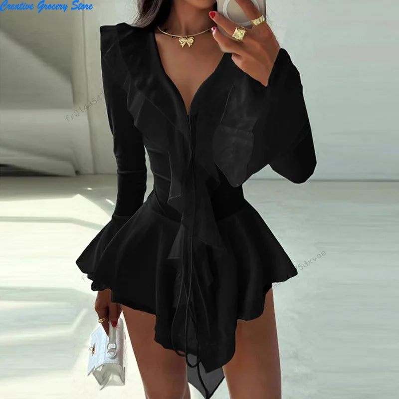 Robe courte col V à volants
