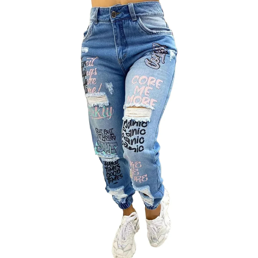 Jean bleu à appliqués