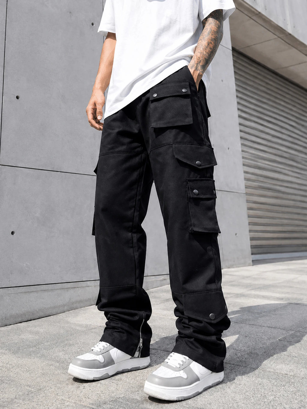 Pantalon cargo noir zippé