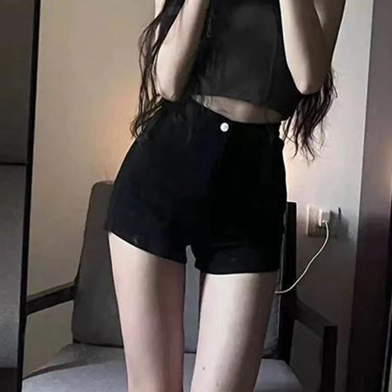 Short noir taille haute