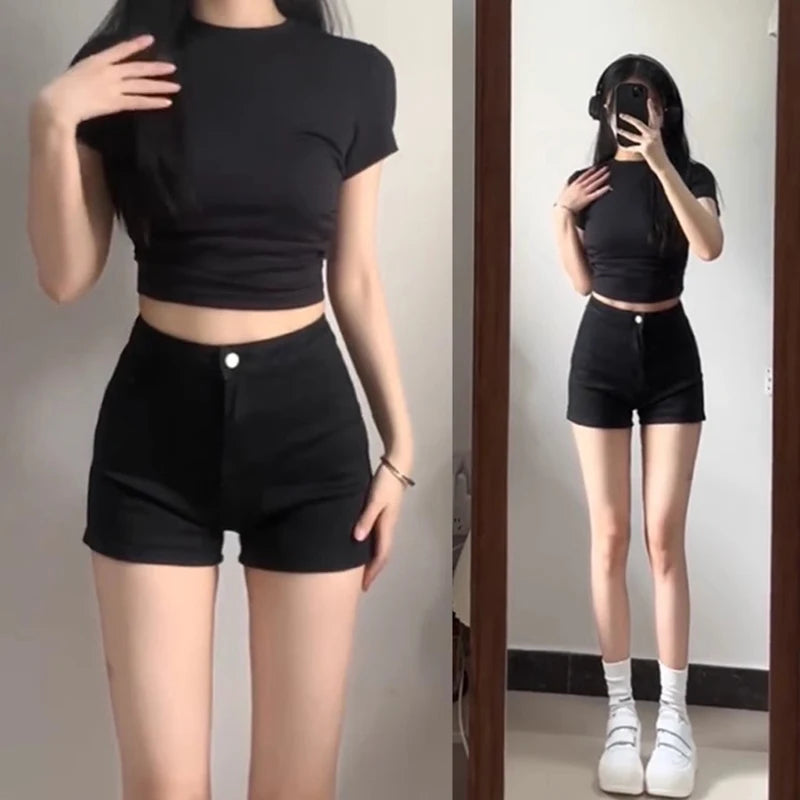 Short noir taille haute