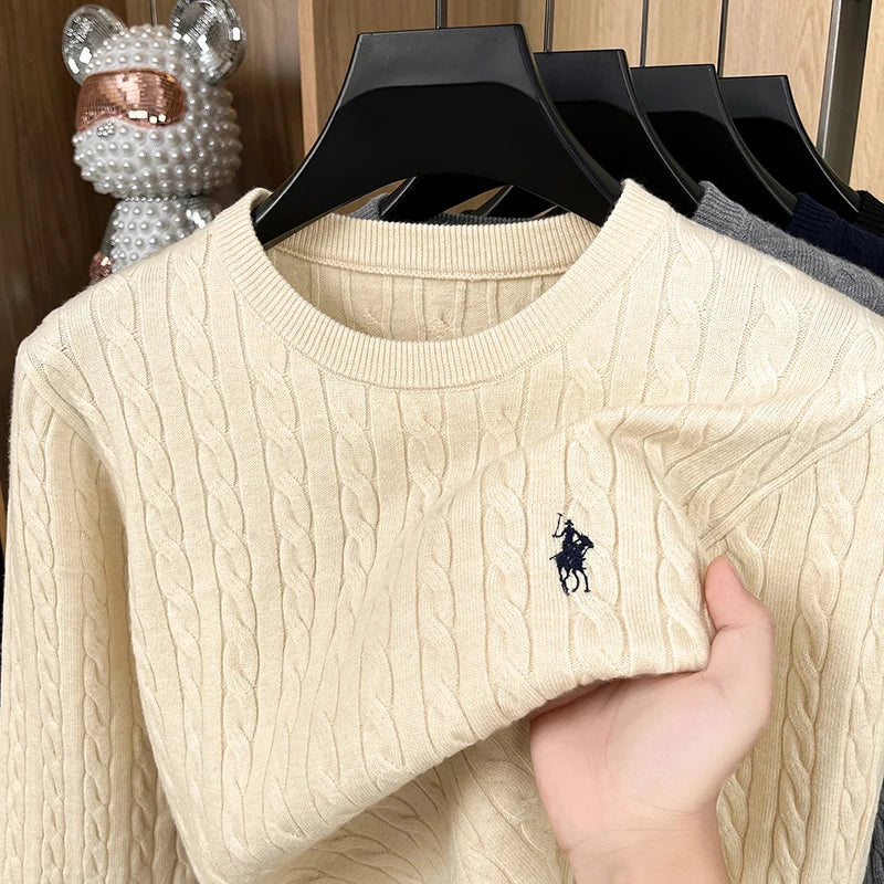Pull brodé col rond