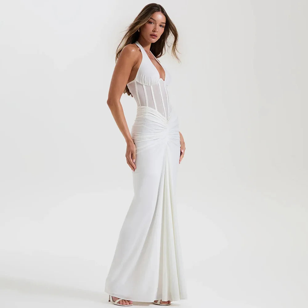 Robe longue froncée dos nu