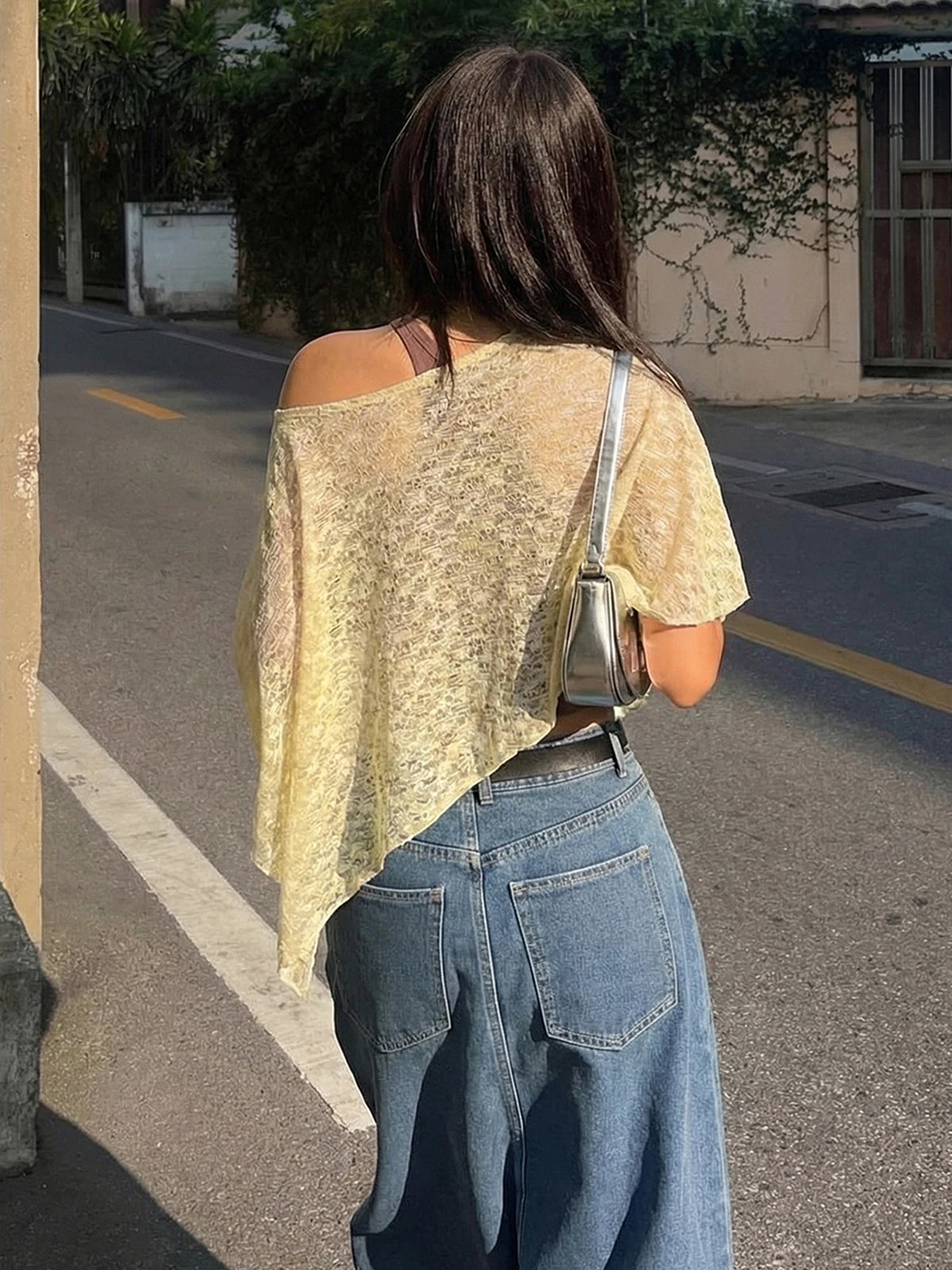 Top asymétrique en maille