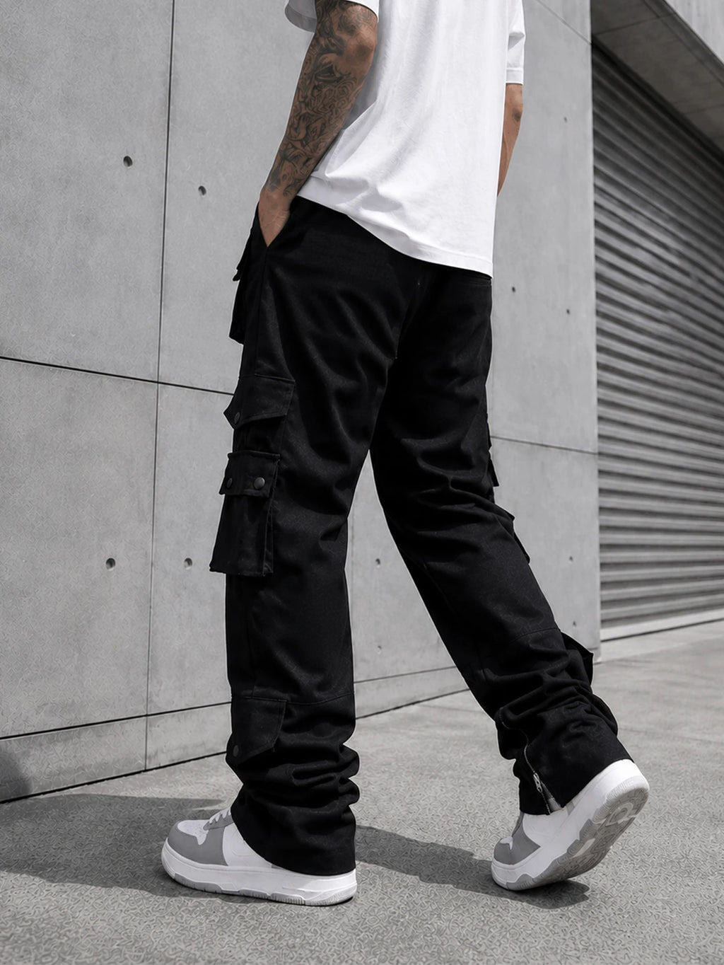 Pantalon cargo noir zippé
